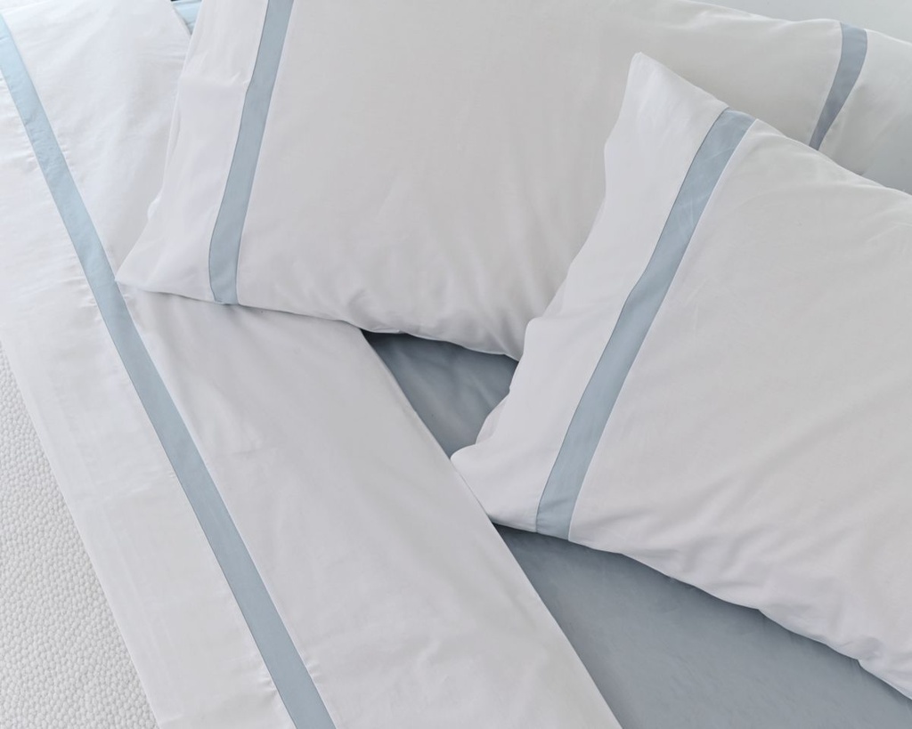 JUEGO SÁBANAS 100% ALGODÓN PERCAL PEINADO 200 HILOS BLANCO-AZUL VIDAL HOME