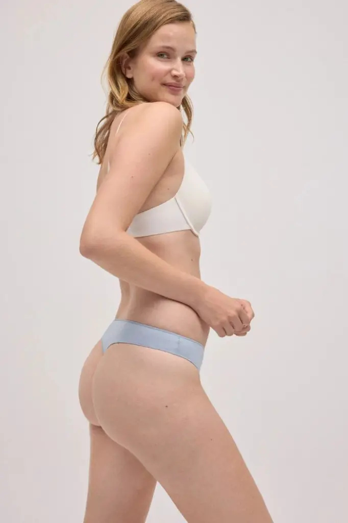 tanga-mujer-surtido1-fw2526-ysabel-mora-10.webp