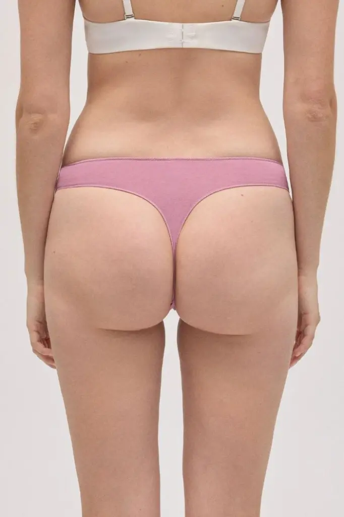 tanga-mujer-surtido1-fw2526-ysabel-mora-12.webp