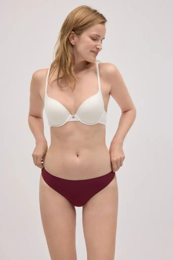 tanga-mujer-19644-surtido2-fw2526-ysabel-mora-6.webp