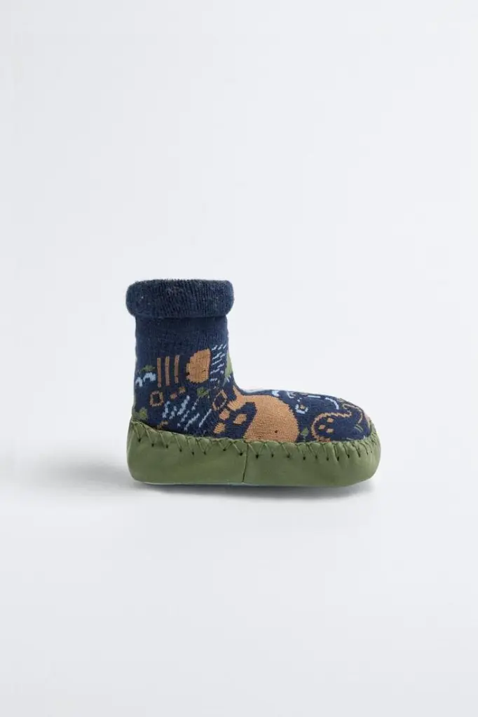 calcetin-zapatilla-bebe-termico-52880-ysabel-mora-3.webp