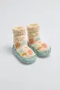 calcetin-zapatilla-bebe-termico-52882-ysabel-mora-3.webp
