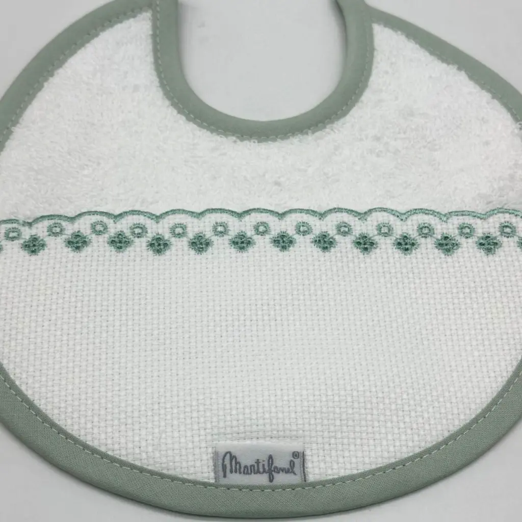 pack-2-baberos-para-bordar-05-qb01-2-blanco-verde-martifanel.webp