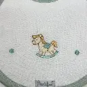 pack-2-baberos-para-bordar-caballos-8-b04-2-blanco-verde-martifanel.webp