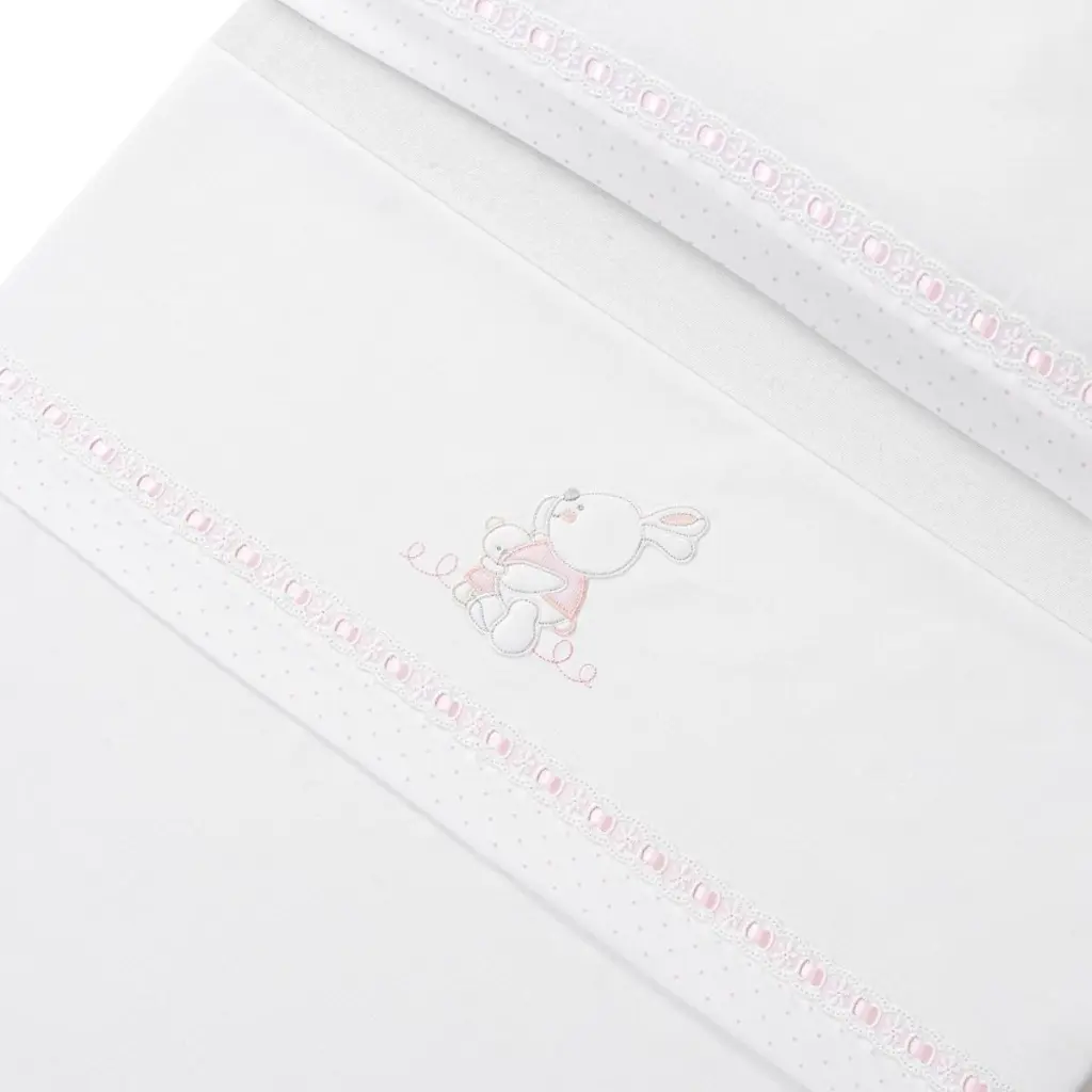 triptico-cuna-tela-conejitos-abrazos-pasacintas-broche-bco-rosa-interbaby-4.webp