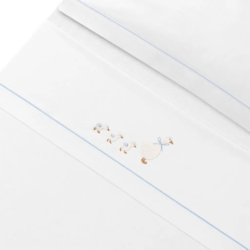 triptico-tela-patitos-familia-blanco-azul-interbaby-1.webp