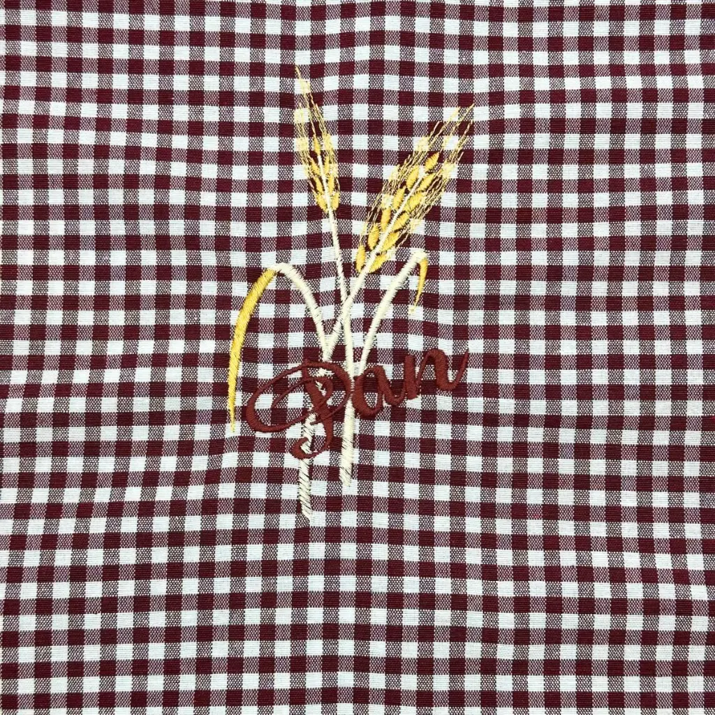 bolsa-pan-bordada-granate-vichy-samaruc-2.webp
