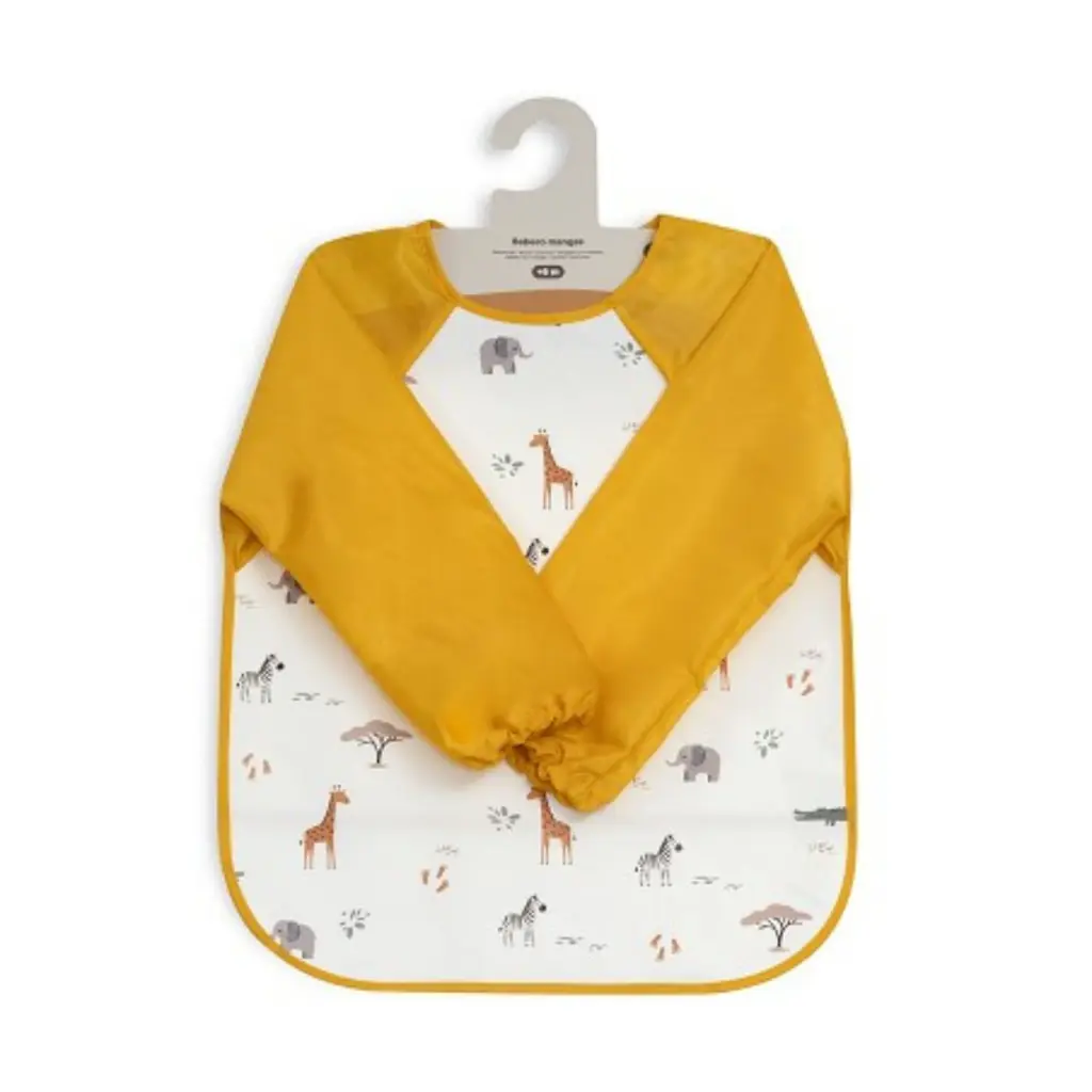 babero-con-mangas-estampado-modelo-savanna-presentacion-beig-interbaby-al-por-mayor.webp