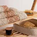 juego-de-toallas-3-pzs-danae-beige-decoracion-al-por-mayor.webp