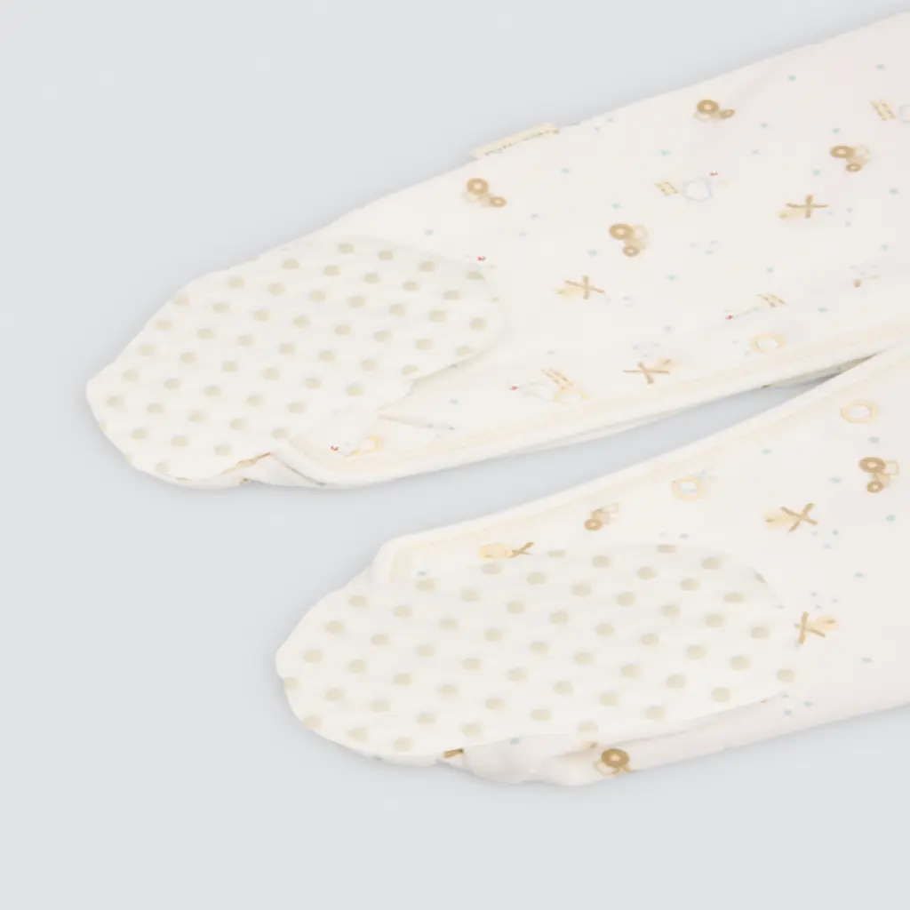 pelele-bebe-manga-larga-25641-pack-de-2-blanco-5-ysabel-mora.webp