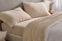 JUEGO SABANAS CORALINA 965 BEIGE BURRITO BLANCO