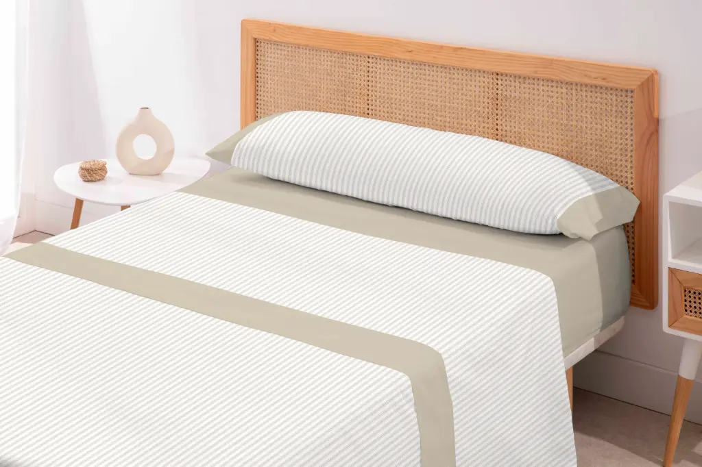 JUEGO DE SABANAS TELA NESALI BEIGE KARAMELO