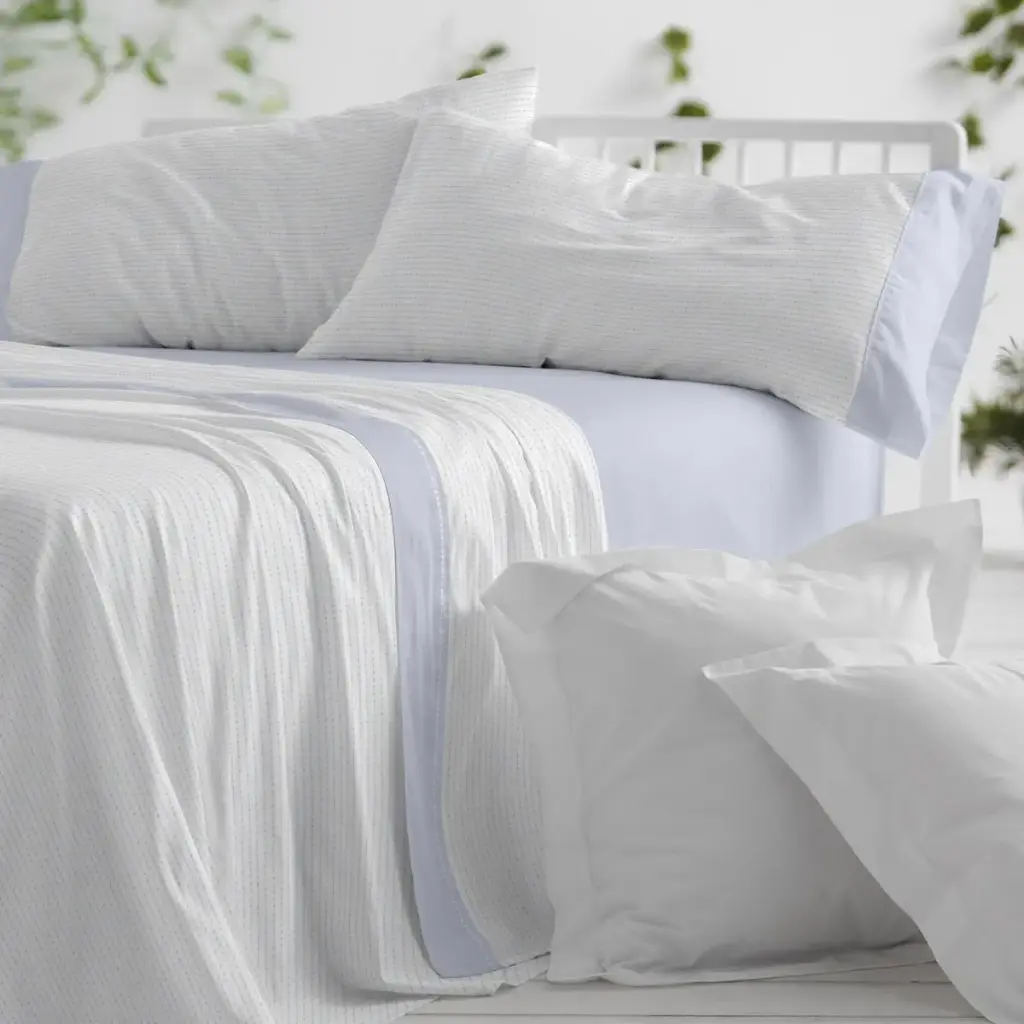 JUEGO DE SABANAS TELA 550 AZUL BURRITO BLANCO