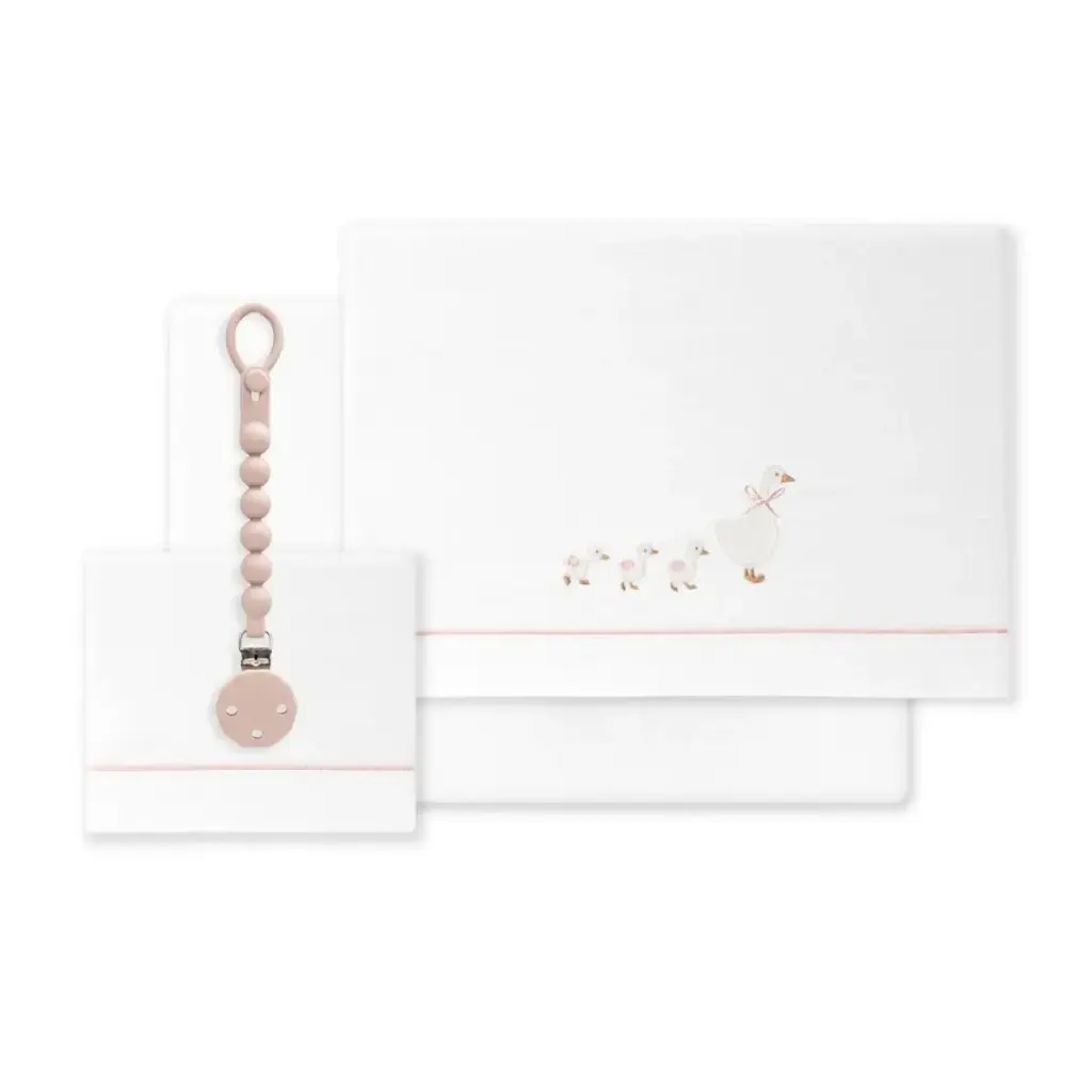 TRIPTICO CUNA TELA PATITOS FAMILIA + BROCHE BCO/ROSA INTERBABY
